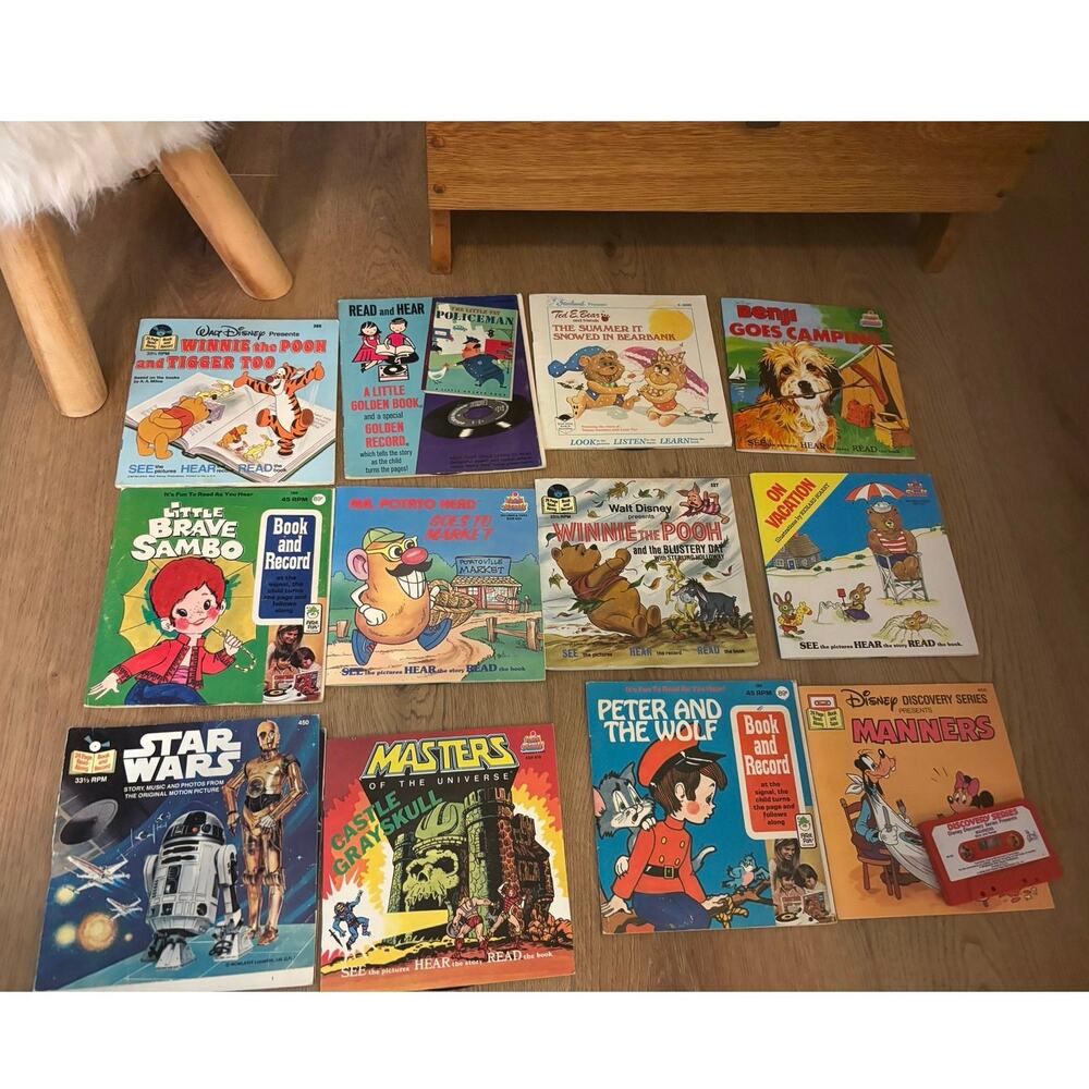 Vintage read and hear vinyls from 1980s